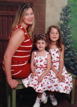 moralesgirls02.jpg