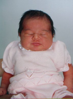newbornaleyna.jpg