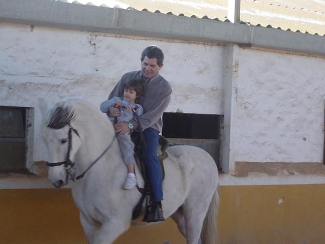 teteandleynaonhorse.jpg